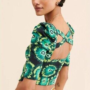 FREE PEOPLE PUFF SLEEVES CROP TOP. SIZE MEDIUM